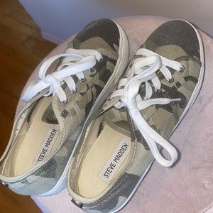 Steve Madden Platform sneaker